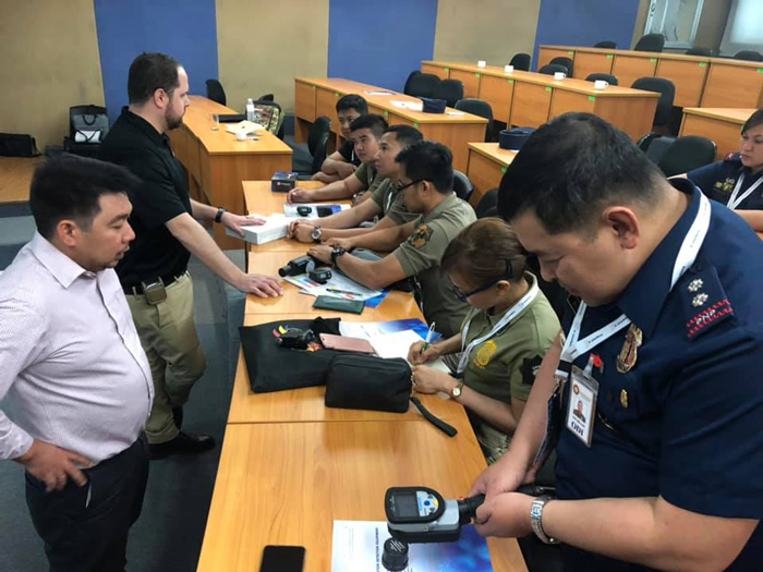 野外作業(yè)下的無(wú)損檢測(cè)違禁品，隱藏在150mm深處的違禁品探測(cè)