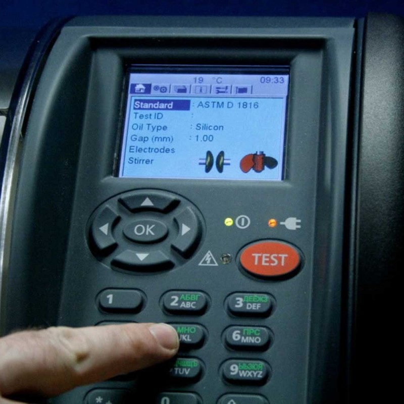 OTS便攜式<a href='http://www.dlhyyoga.com/Ppzq/b2.html'>絕緣油測(cè)試儀</a>