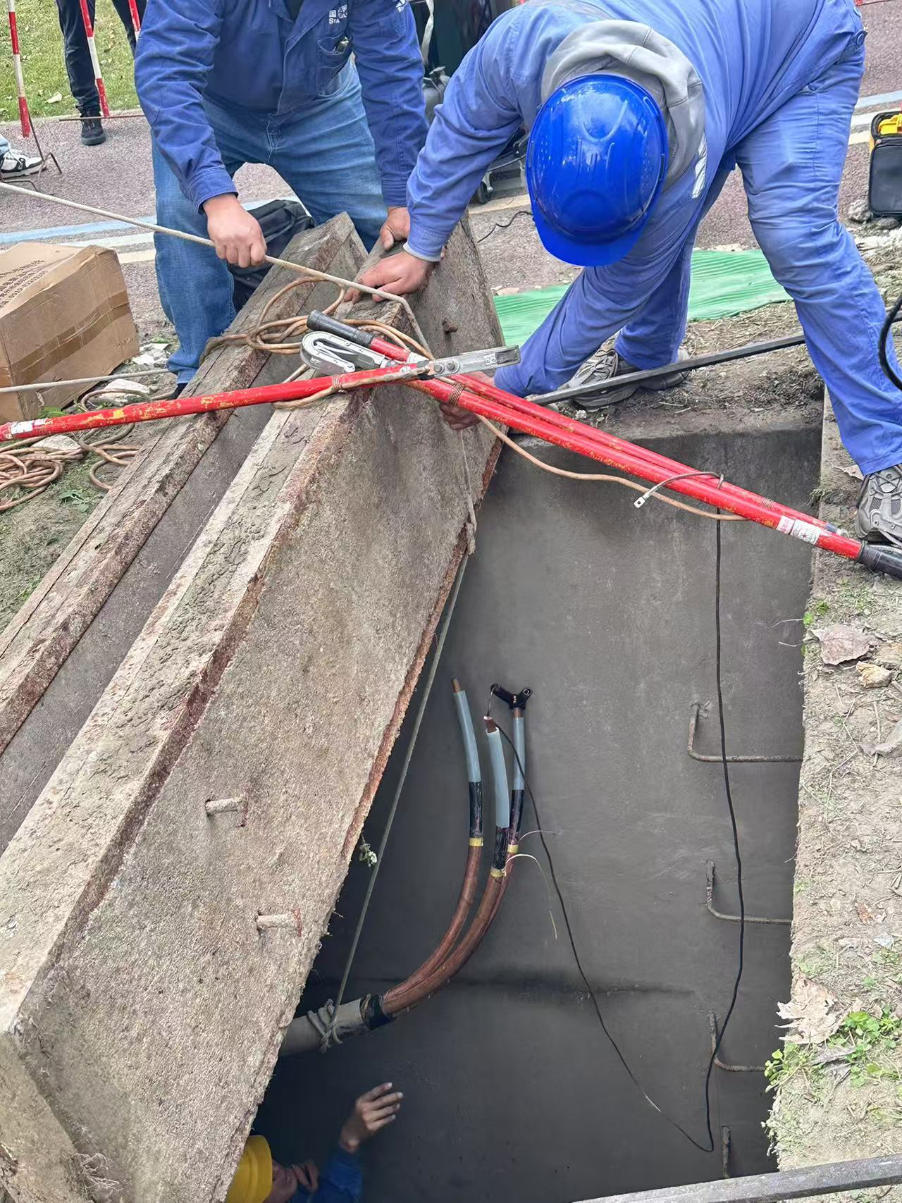 <a href='http://www.dlhyyoga.com/Ppzq/ersted.html'>電纜故障定位儀</a>