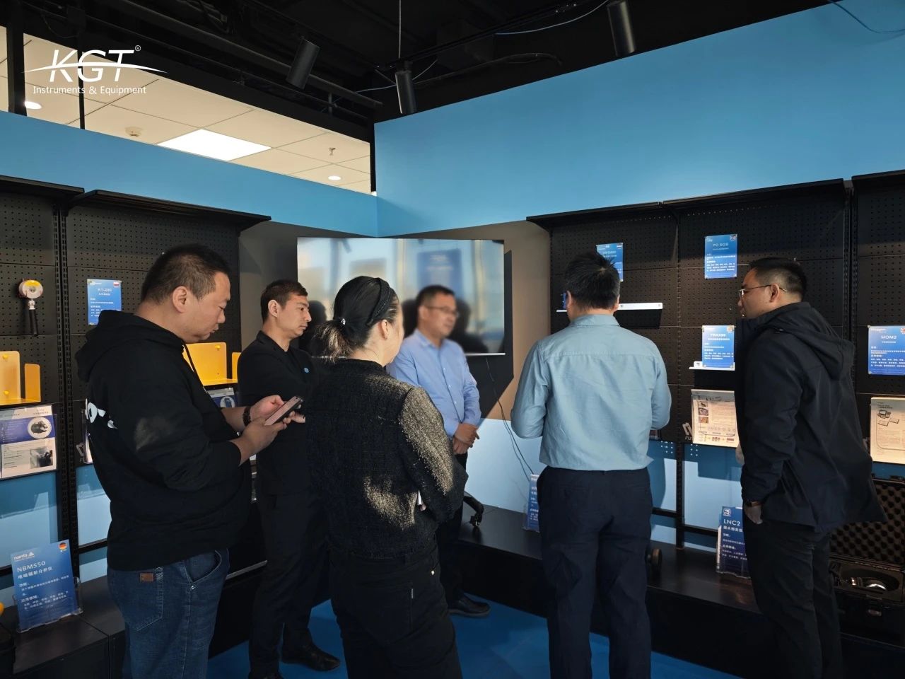 康高特與中鐵水務(wù)集團(tuán)團(tuán)隊(duì)交流